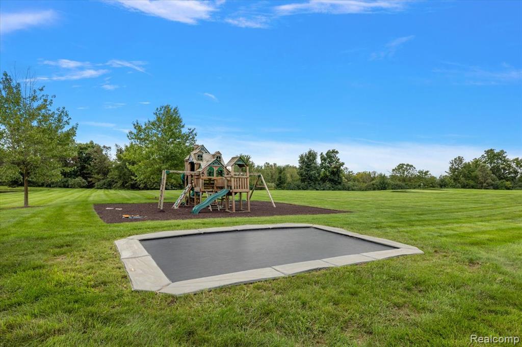 5333 Pleasant Lake Road