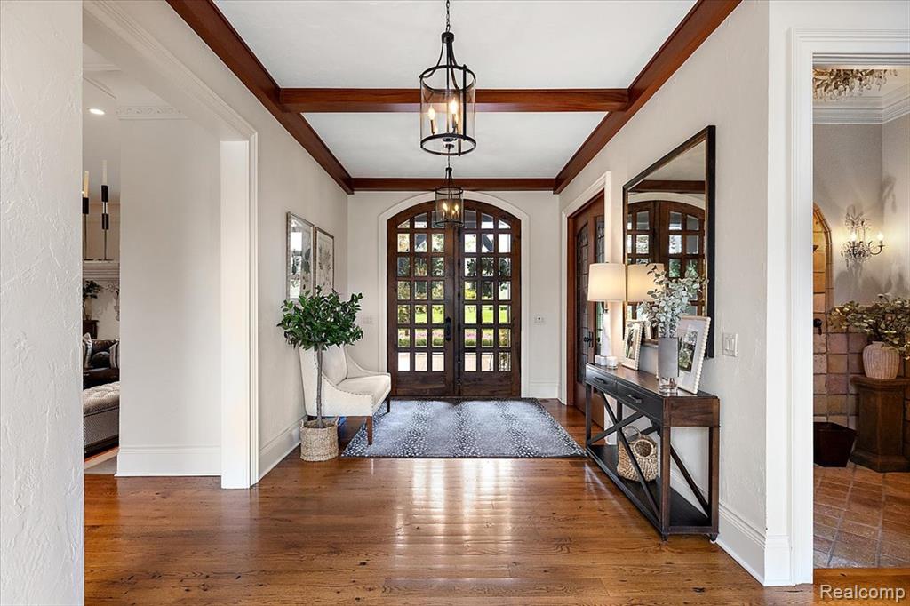 5333 Pleasant Lake Road