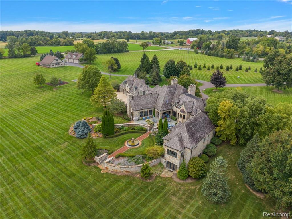 5333 Pleasant Lake Road