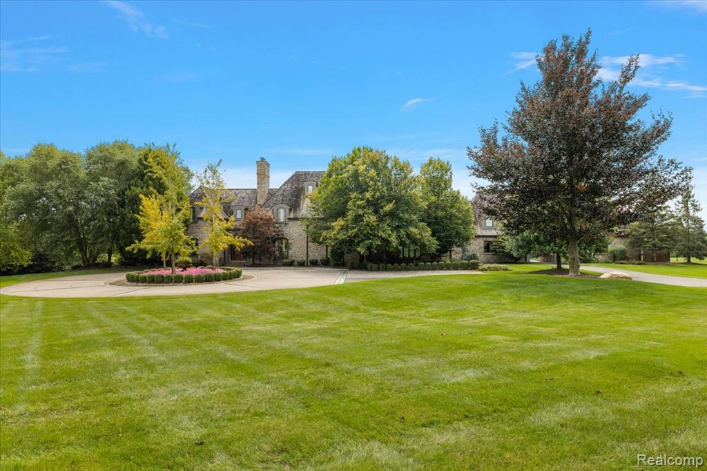 5333 Pleasant Lake Road