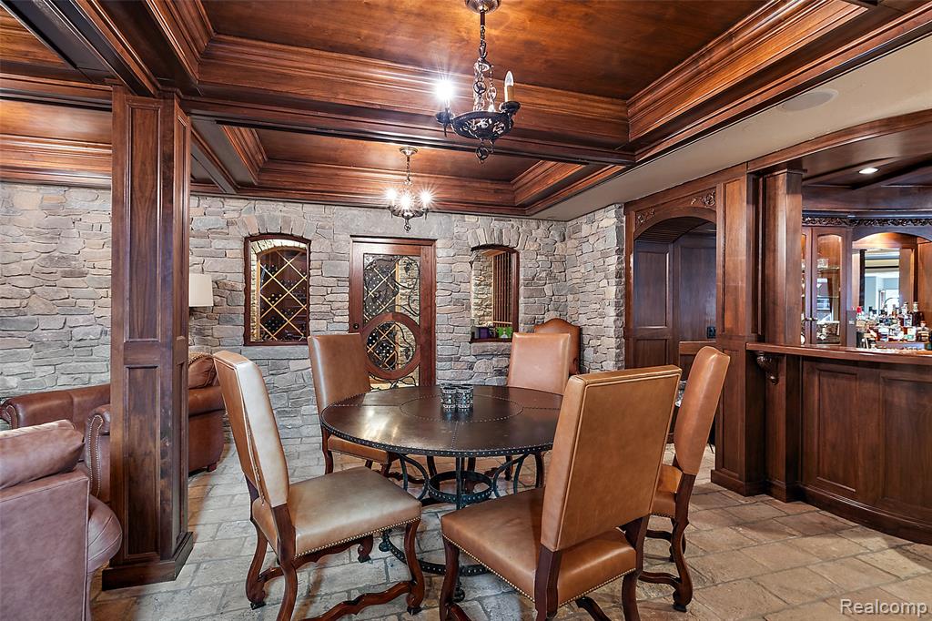 5333 Pleasant Lake Road