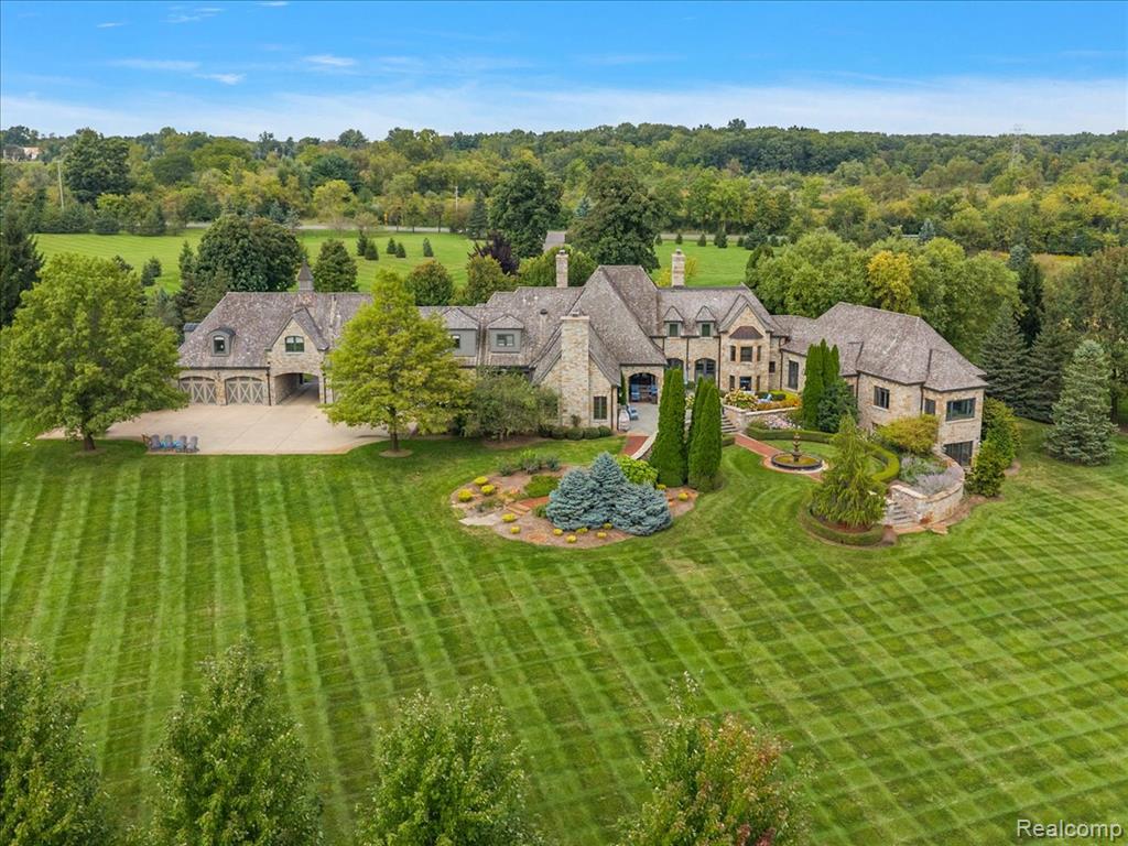 5333 Pleasant Lake Road