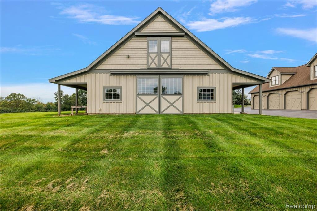 5333 Pleasant Lake Road