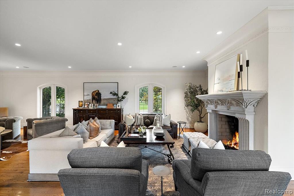 5333 Pleasant Lake Road