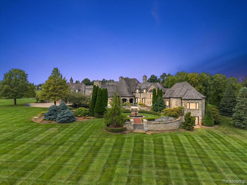 5333 Pleasant Lake Road