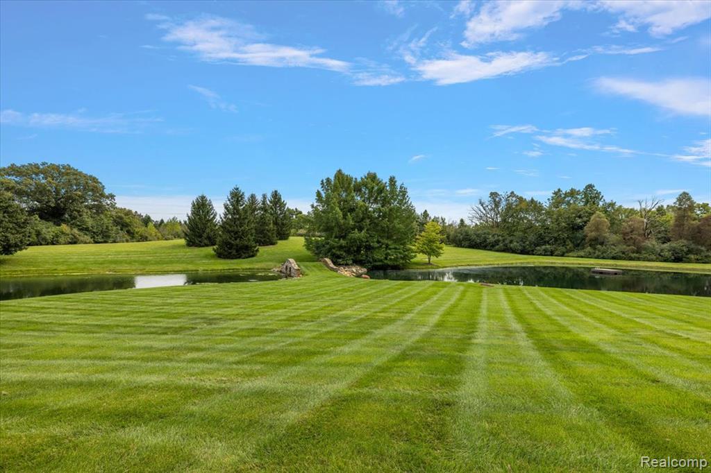 5333 Pleasant Lake Road
