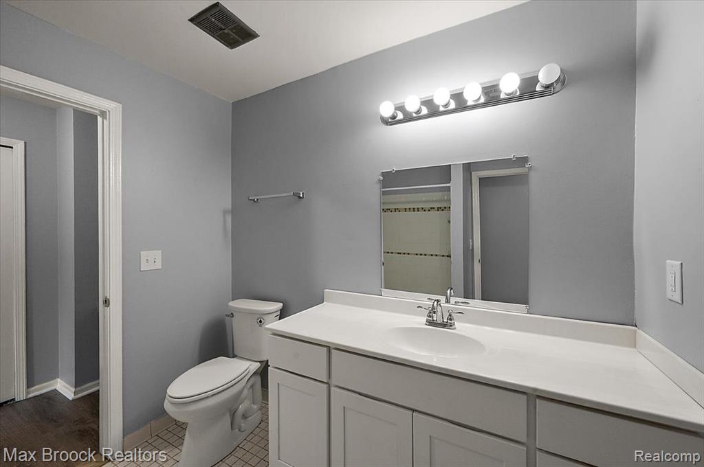23673 Village House Drive # 5A