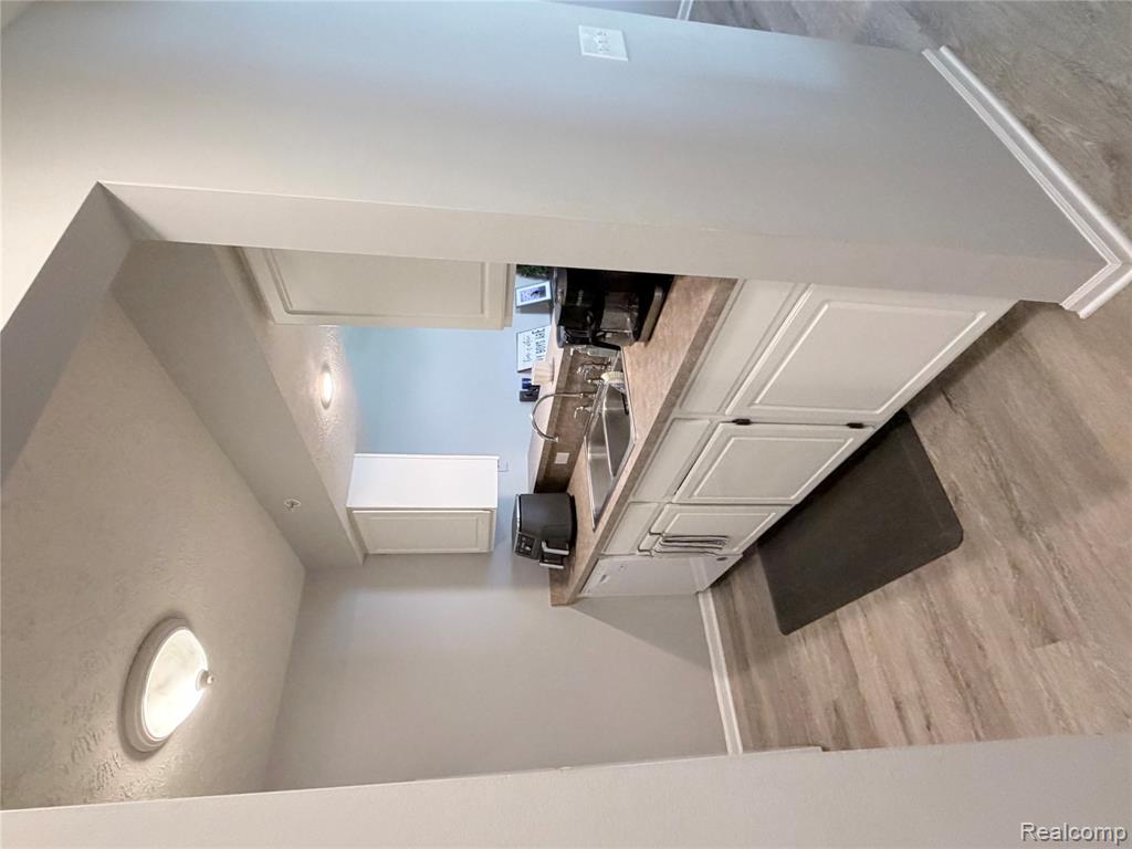 512 Carom Circle