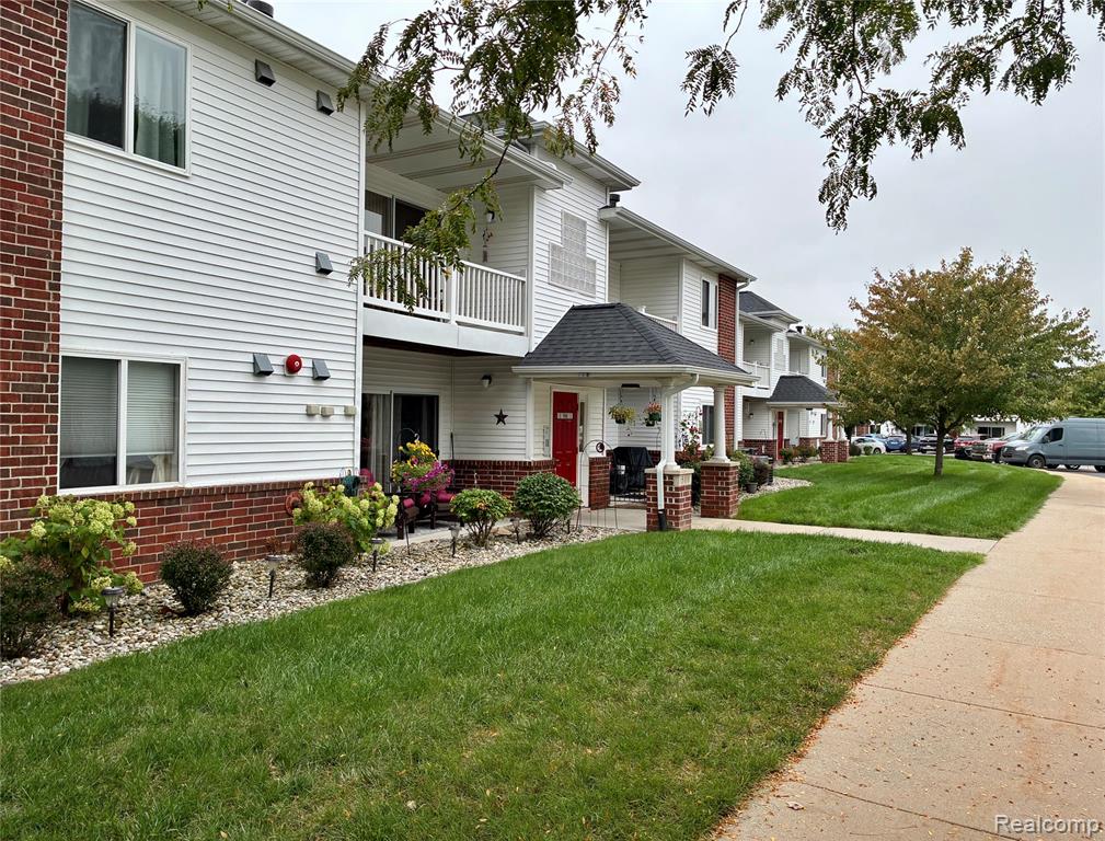 512 Carom Circle