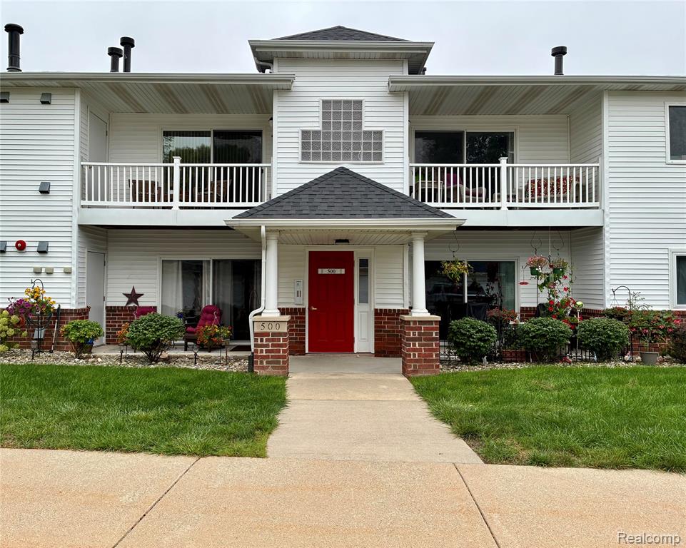 512 Carom Circle
