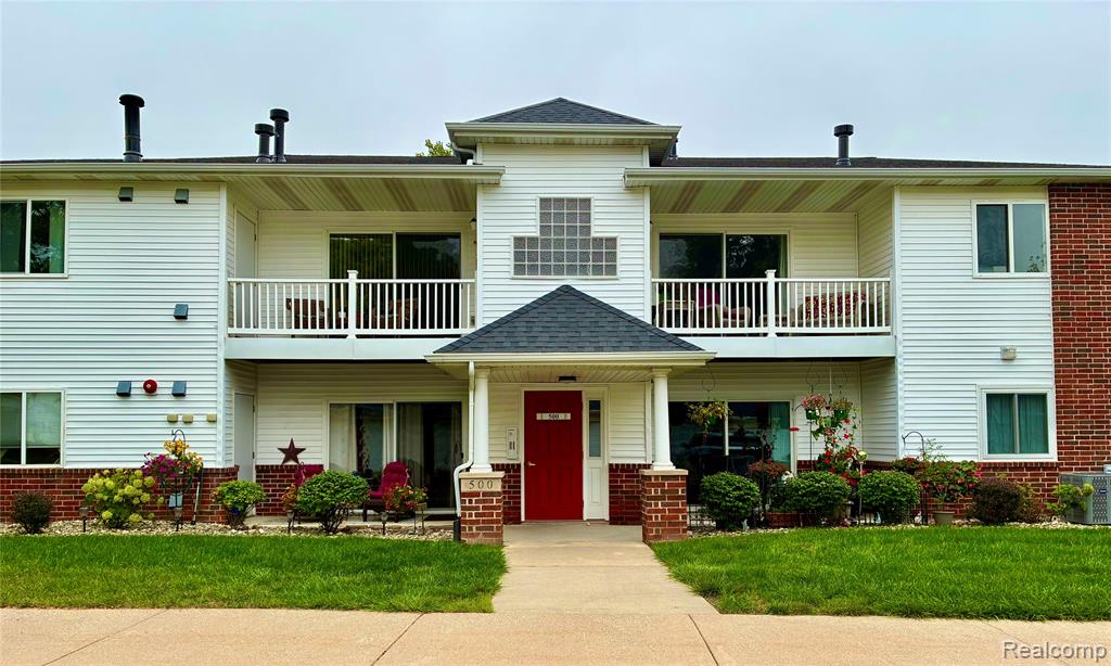 512 Carom Circle