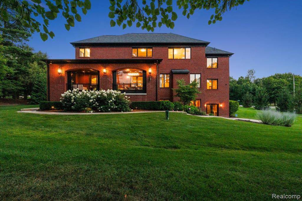 2480 Charnwood Drive