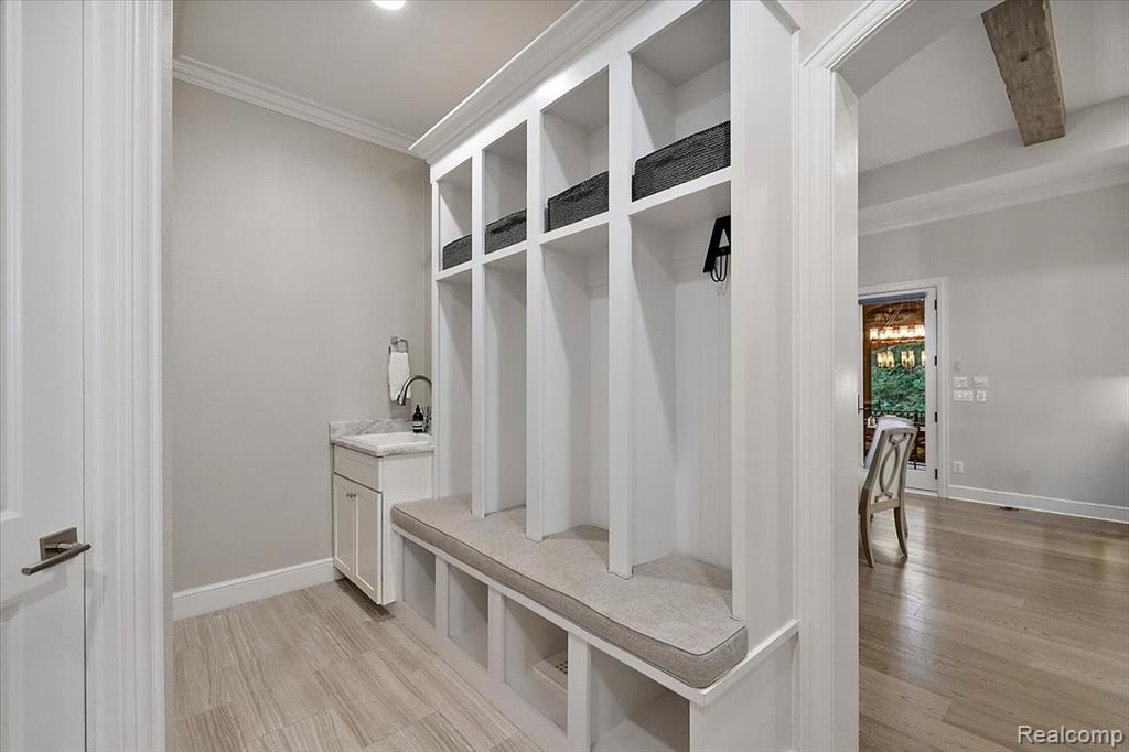 2480 Charnwood Drive