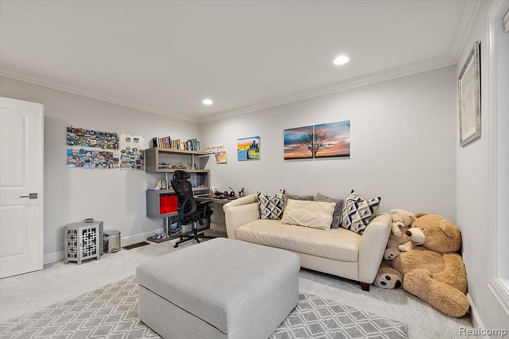 2480 Charnwood Drive