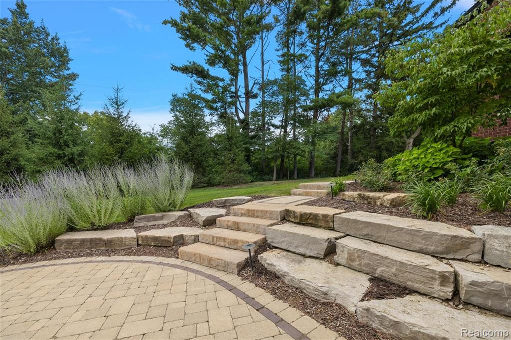 2480 Charnwood Drive