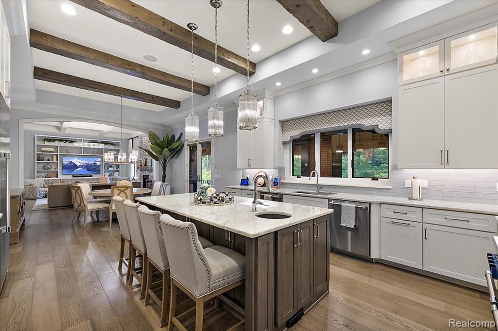 2480 Charnwood Drive