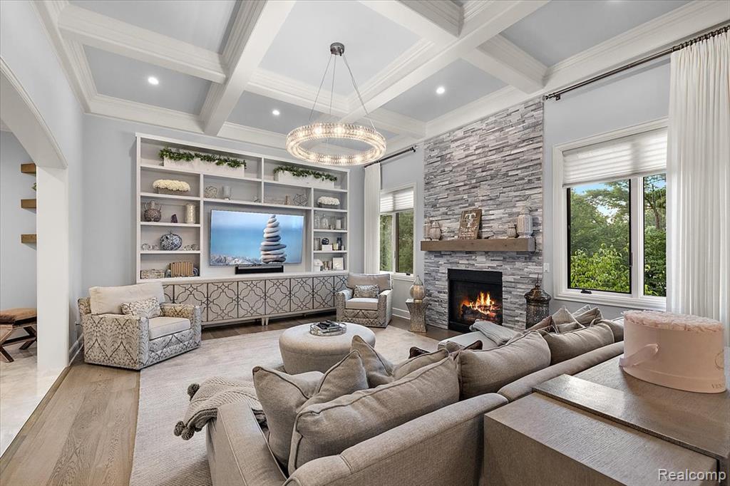 2480 Charnwood Drive