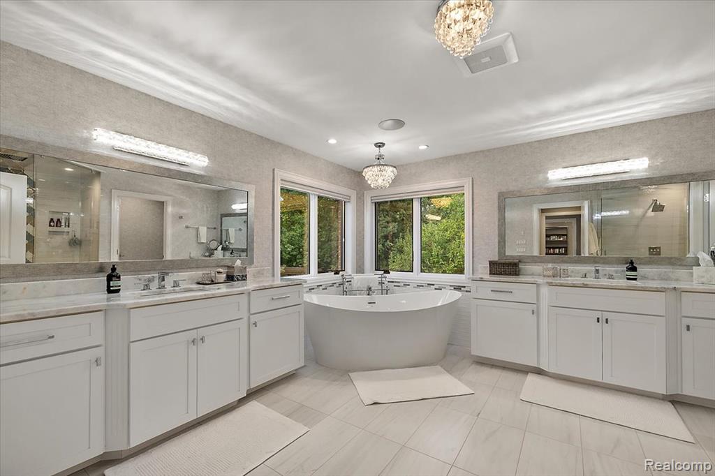 2480 Charnwood Drive