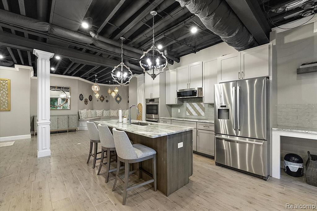 2480 Charnwood Drive
