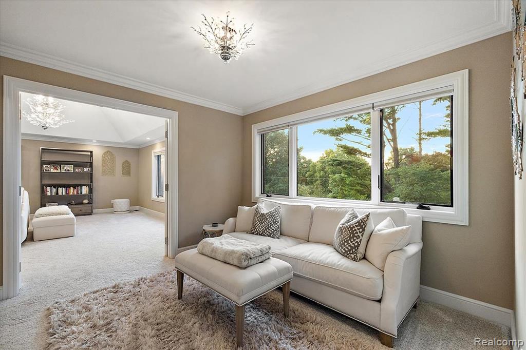2480 Charnwood Drive