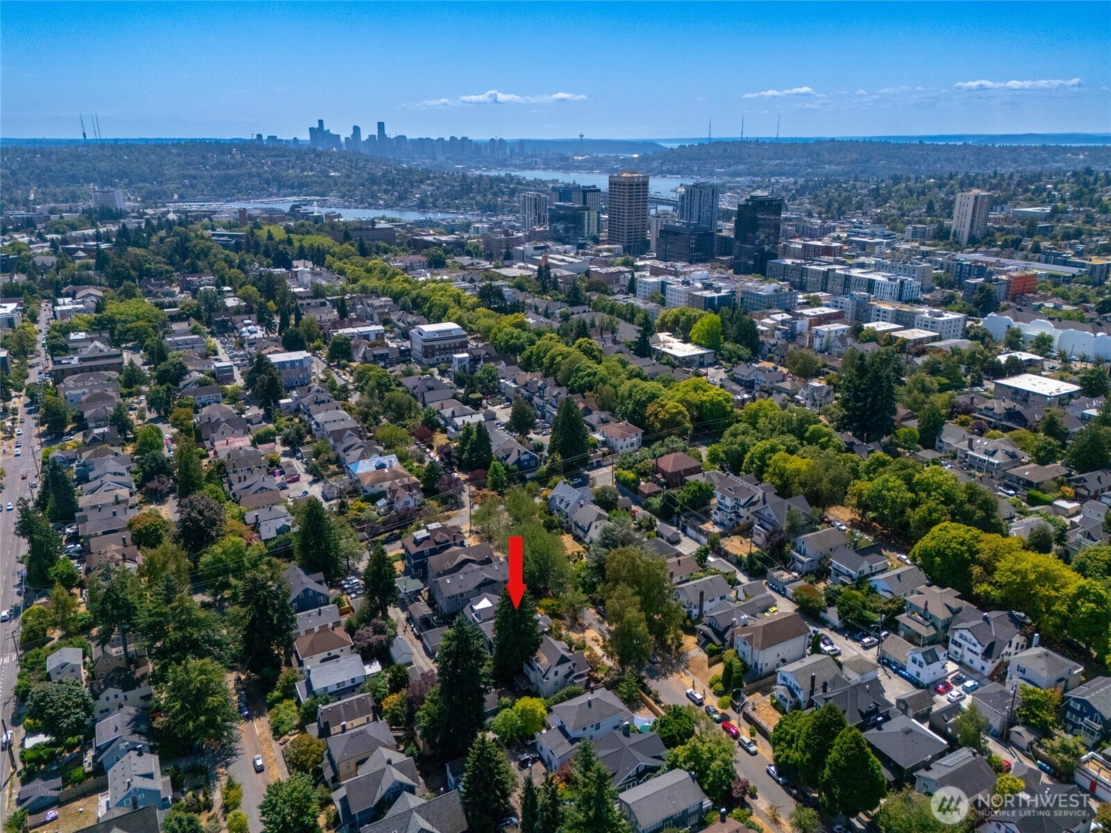 5220 18th Avenue NE
