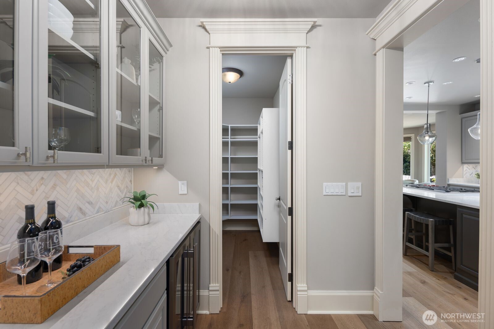 1610 8th Street W