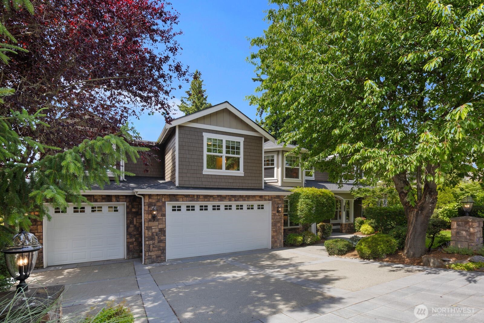 1610 8th Street W
