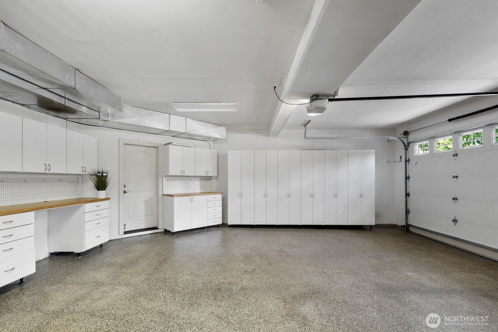1610 8th Street W