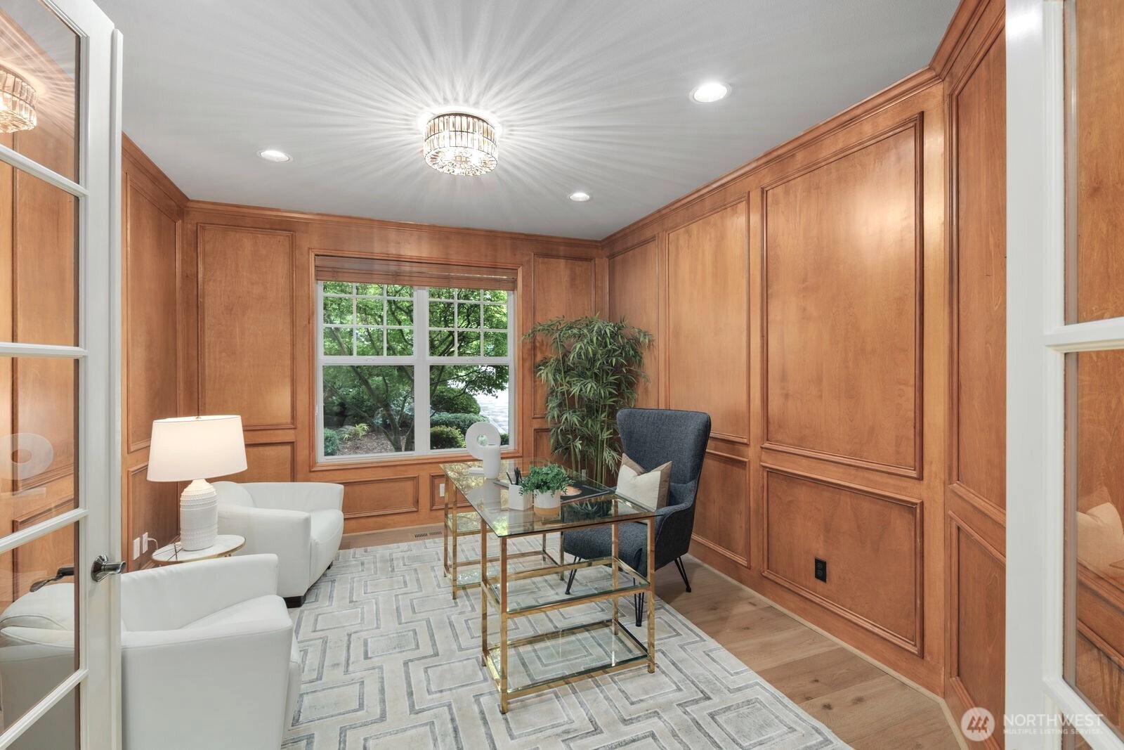 1610 8th Street W