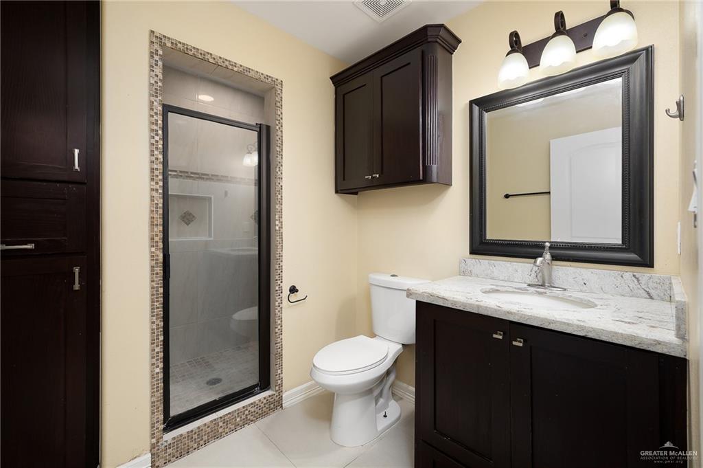 1405 Hummingbird Drive