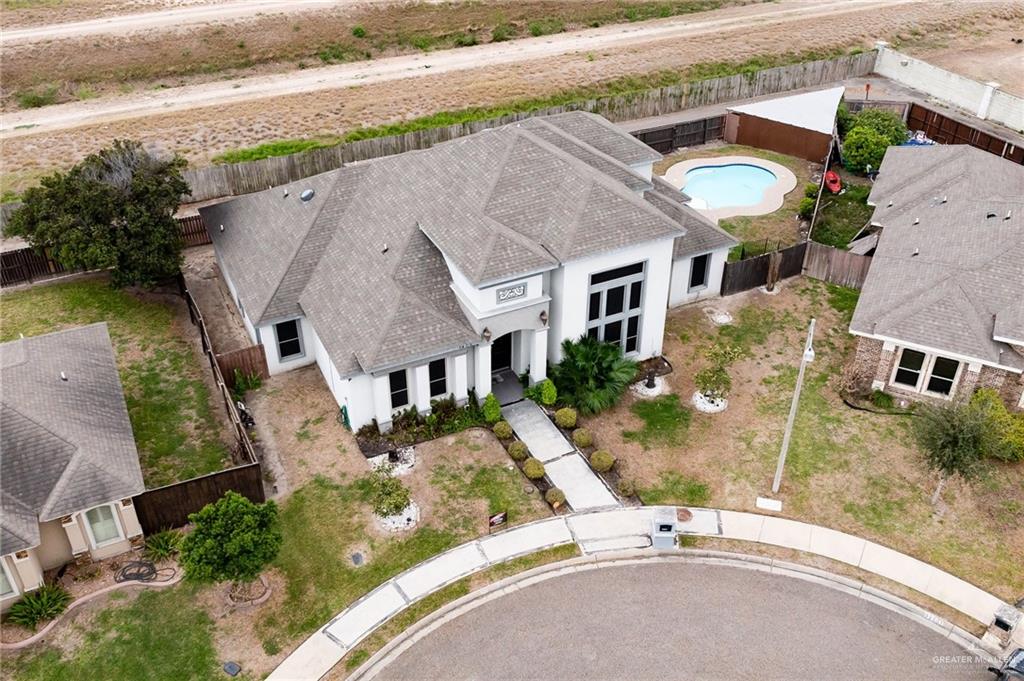 1405 Hummingbird Drive