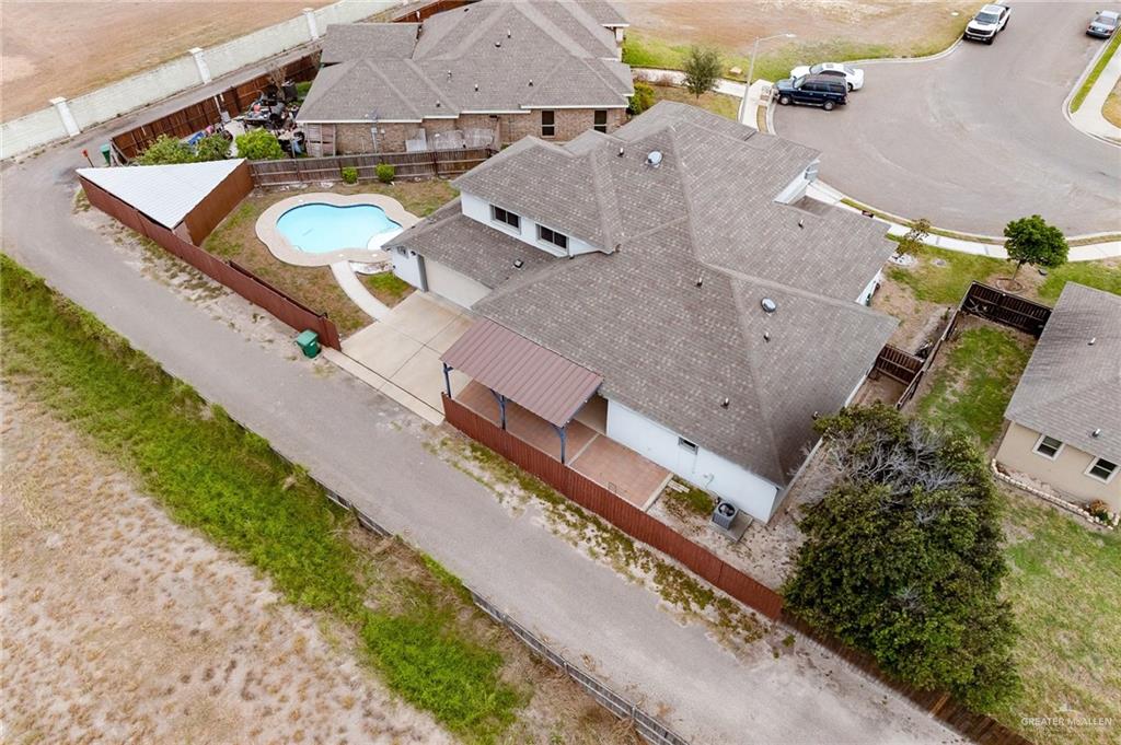 1405 Hummingbird Drive