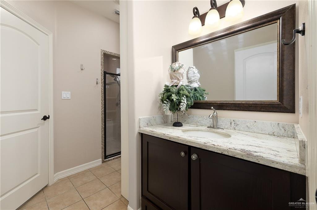 1405 Hummingbird Drive