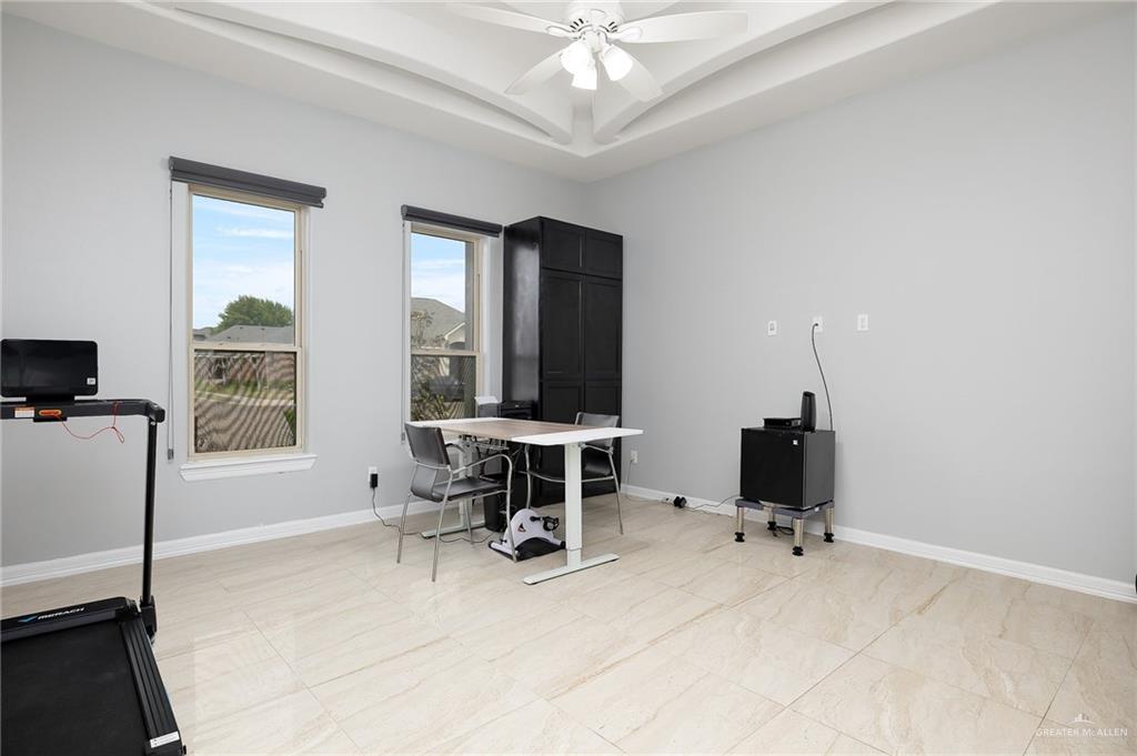 1405 Hummingbird Drive