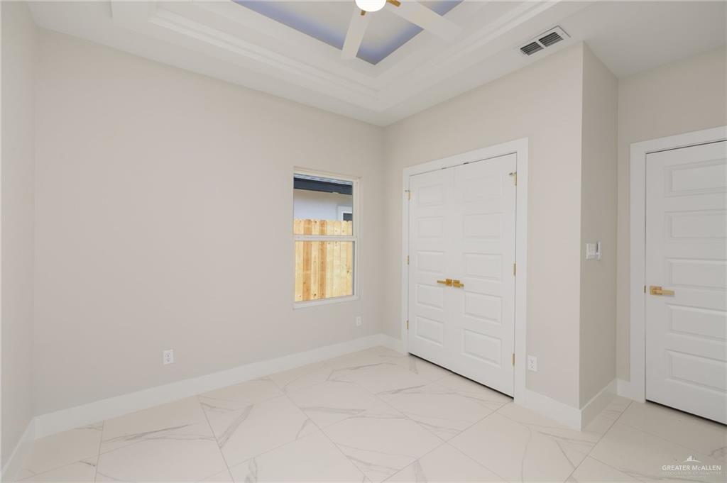 1216 E Evergreen Avenue