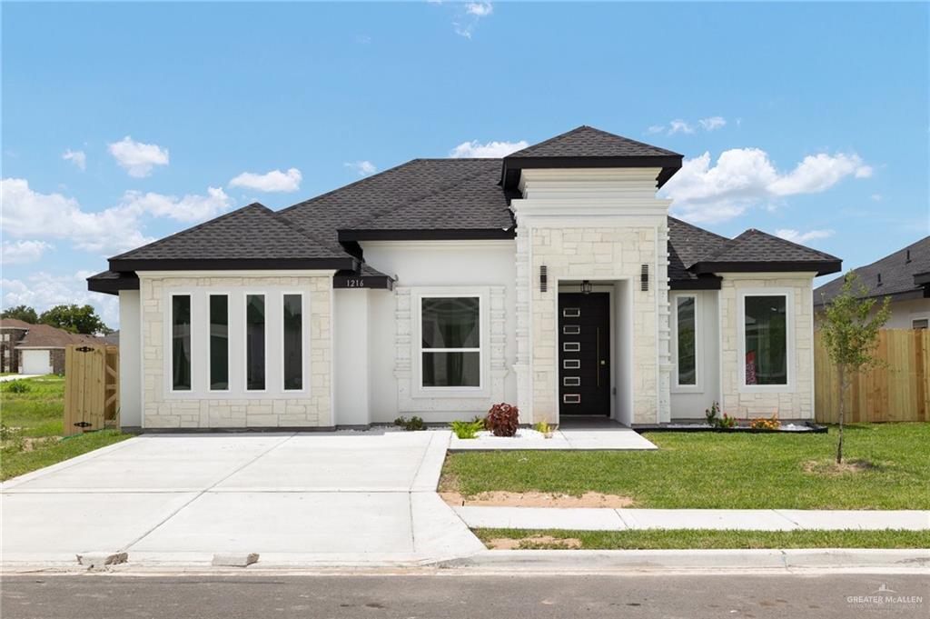 1216 E Evergreen Avenue