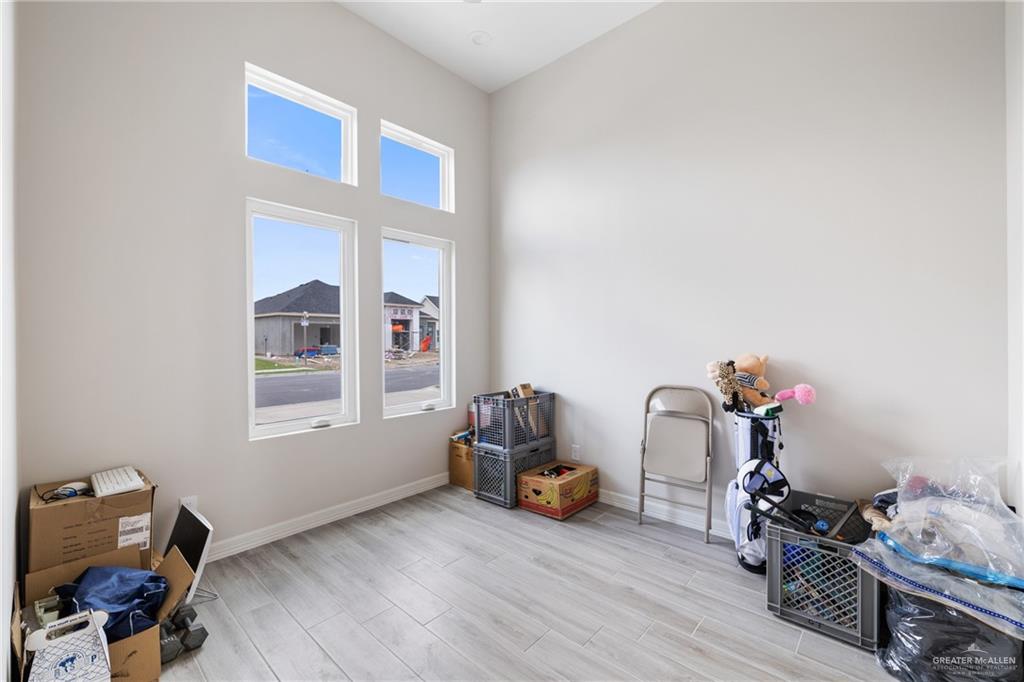 2712 E Bvlgari Drive