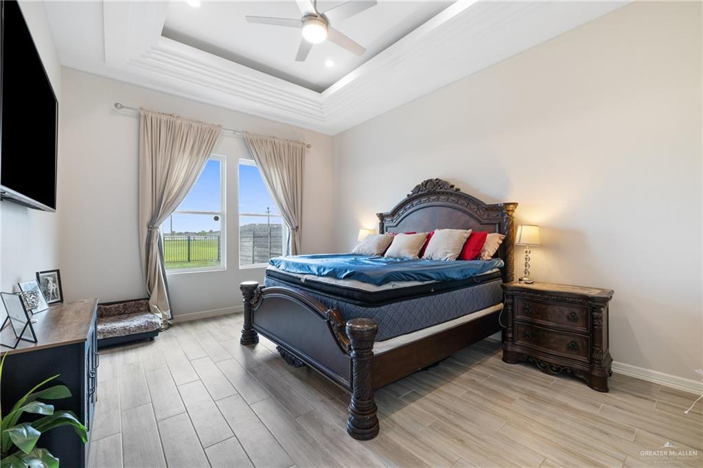 2712 E Bvlgari Drive