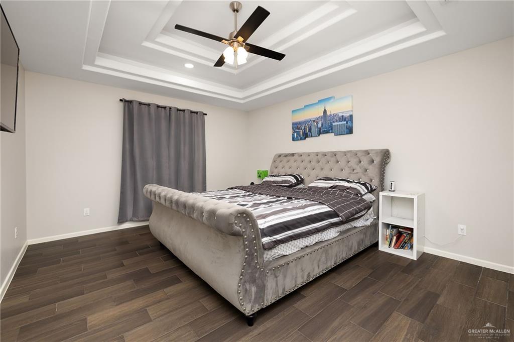 3421 Dessert Inn Drive