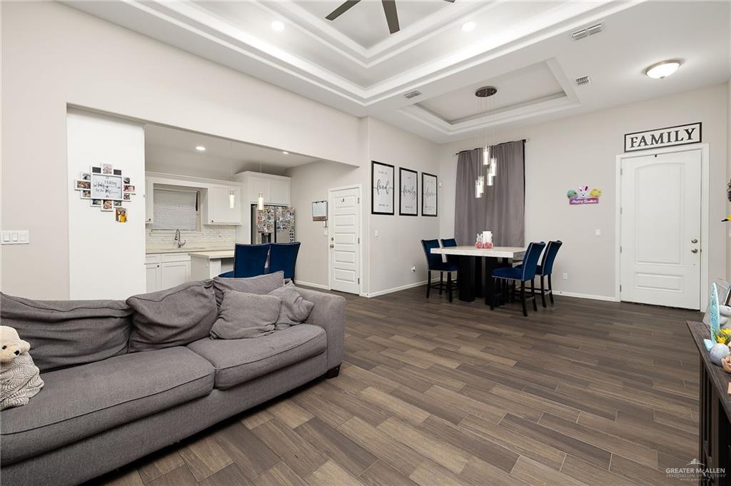 3421 Dessert Inn Drive