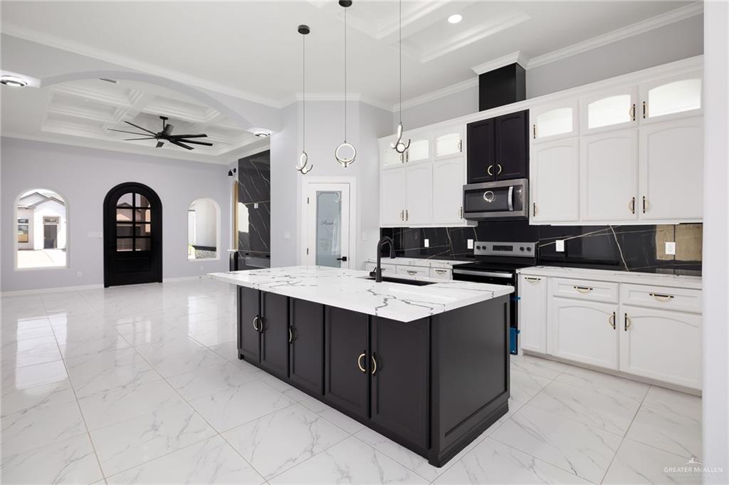 8103 N 49th Lane, McAllen