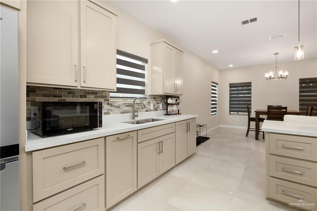 6000 N Rayo Del Sol Street