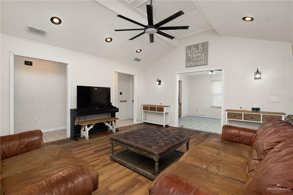 1409 Falcon Avenue, McAllen