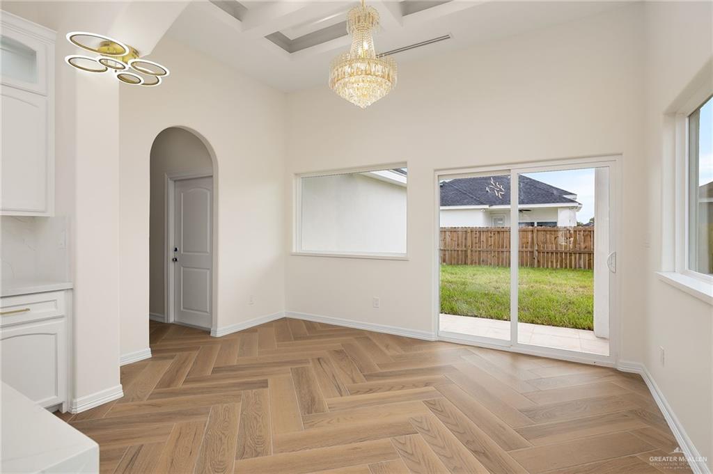 1001 Brushfield