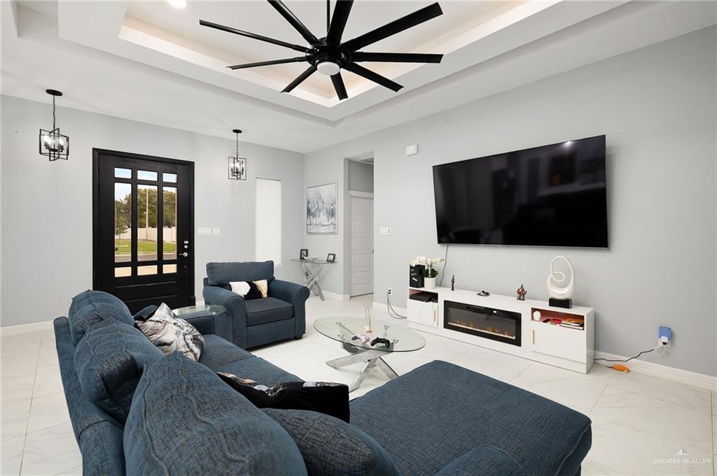 1109 Lorelai Drive