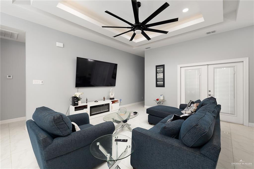 1109 Lorelai Drive