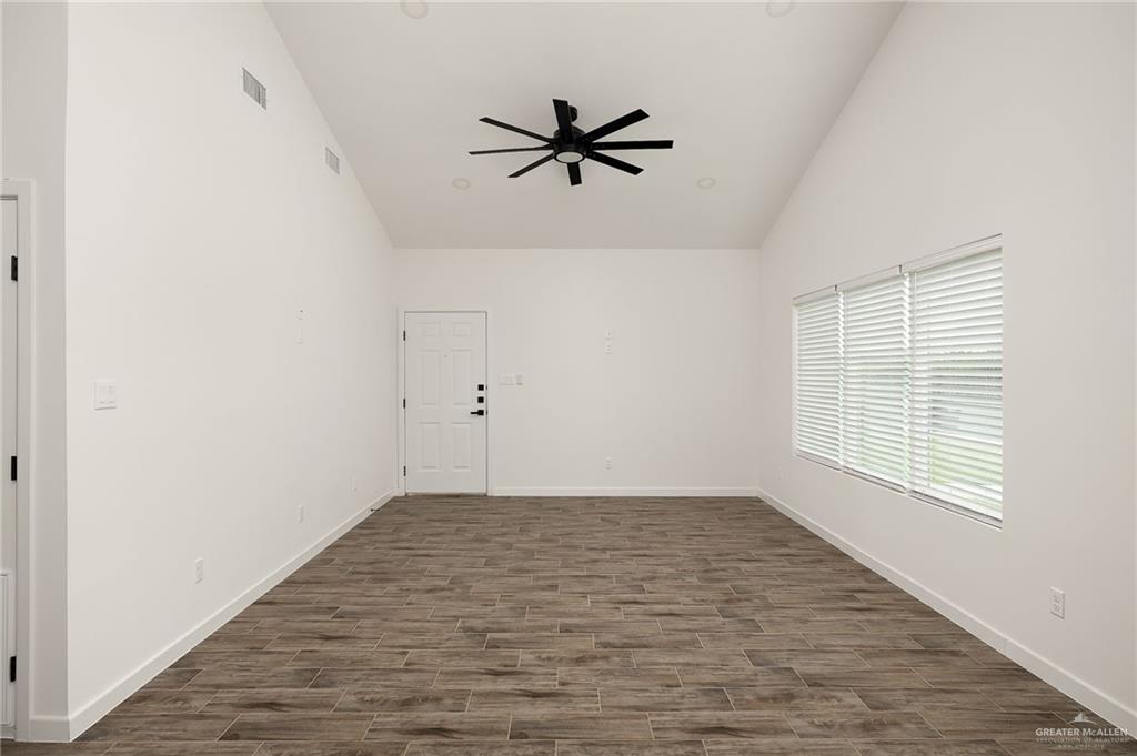 2608 Robin Road