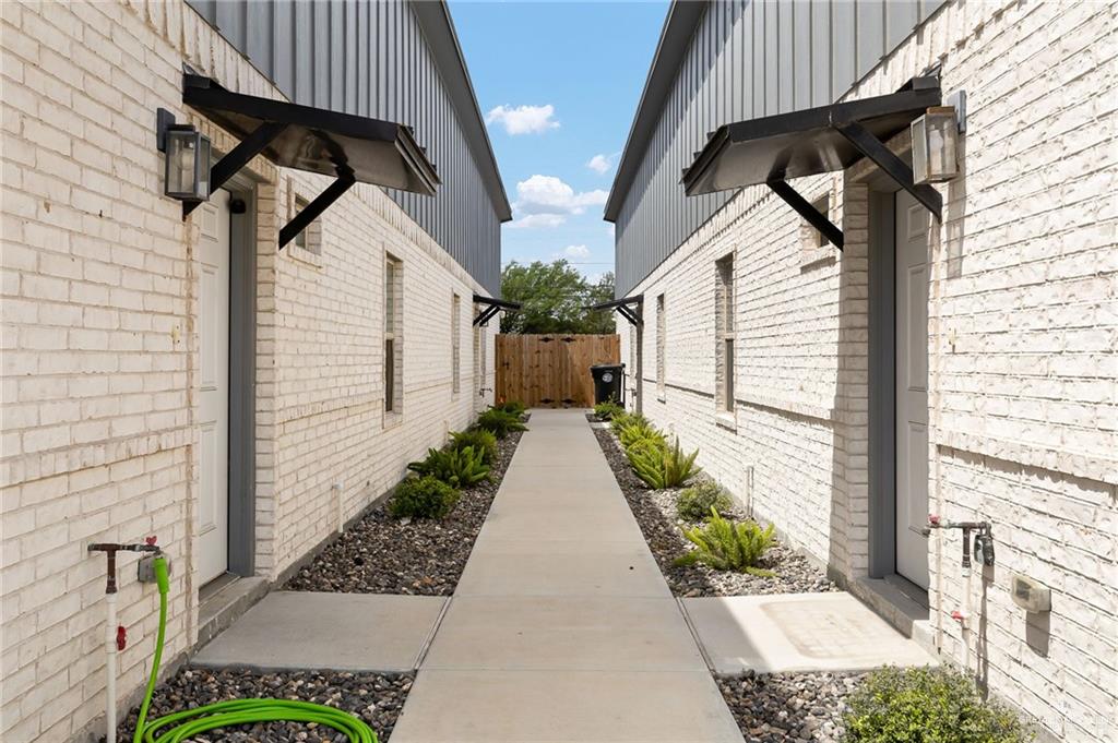 1506 Playa Drive