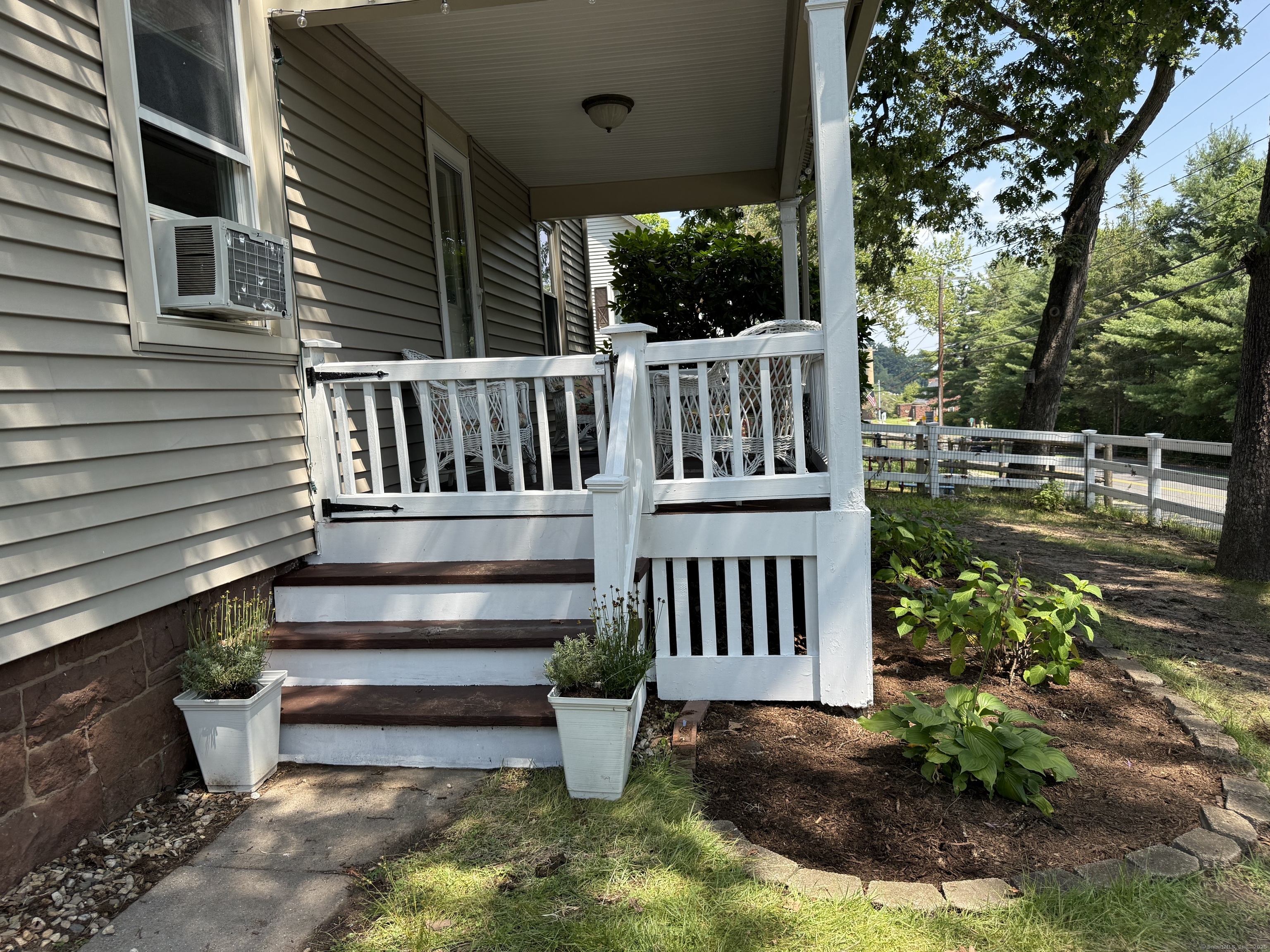 603 Hopmeadow Street