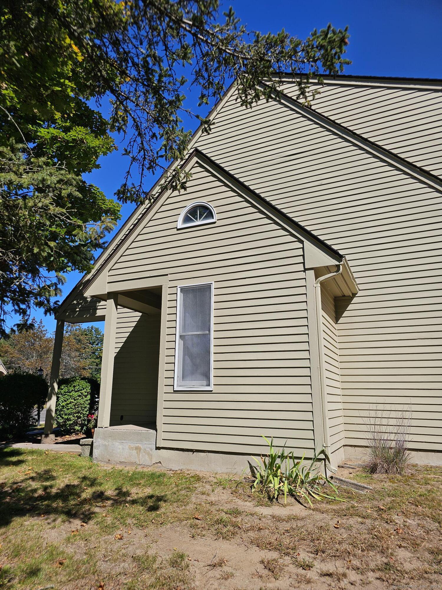 17 Fox Hollow Drive 17